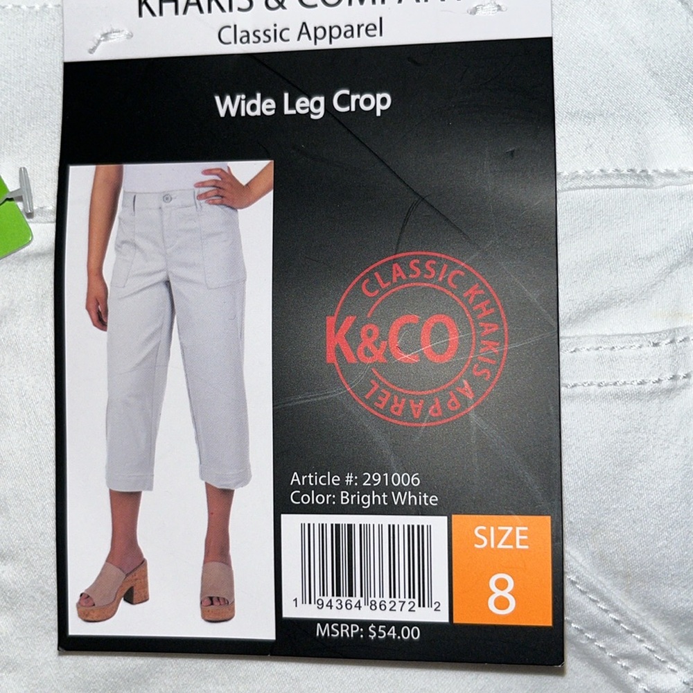 size 8, wide leg crop white pants who said she can’t wear white all year round